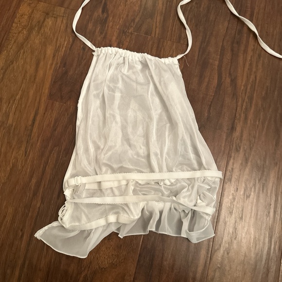 Open back White Ruffled Halter Top - Picture 2 of 2